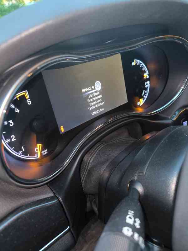 Jeep Grand Cherokee 3,0D TRAILHAWK - foto 9