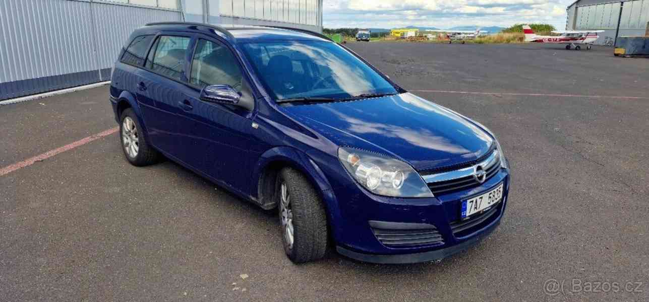 Opel Astra 1,6   i 16V - foto 2