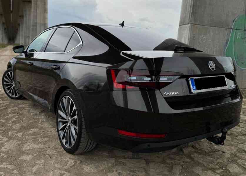 Škoda Superb - foto 2