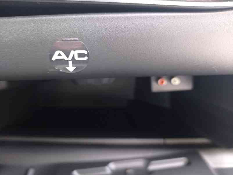 Peugeot 207 1.6 VTi 88kW/Tažné/Digi Klima - foto 24
