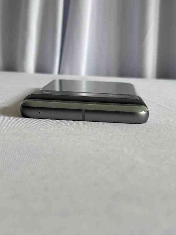 Google Pixel 8 128GB Hazel – nezapíná se, nereaguje na na... - foto 5