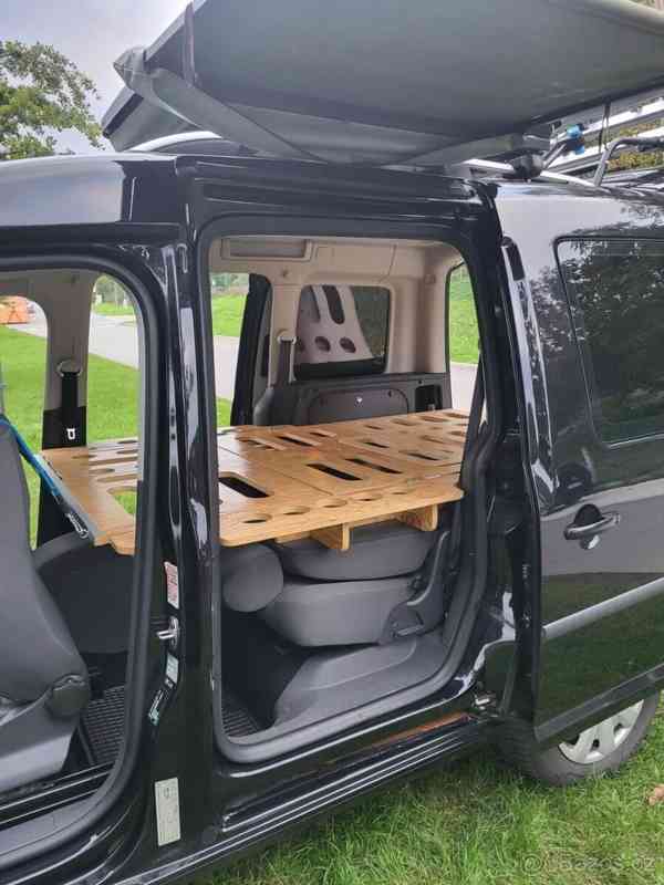 Volkswagen Caddy 1,6 - foto 12