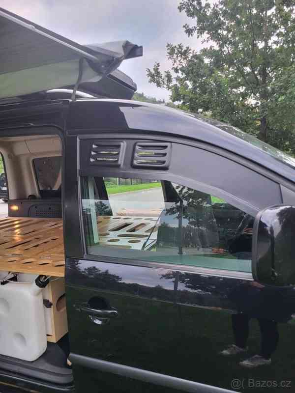 Volkswagen Caddy 1,6 - foto 2