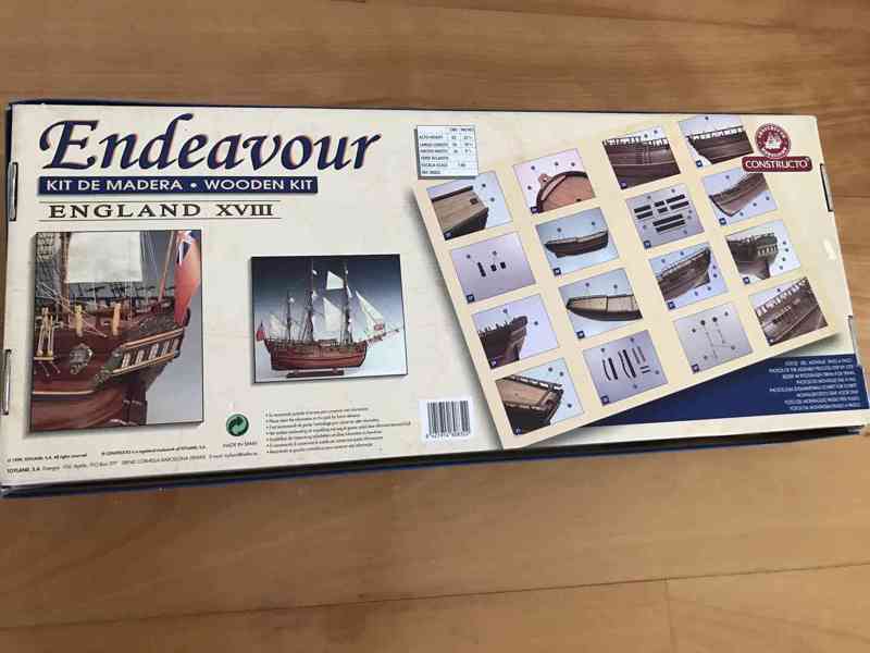 Prodám dřevěnou stavebnici lodě Endeavour.