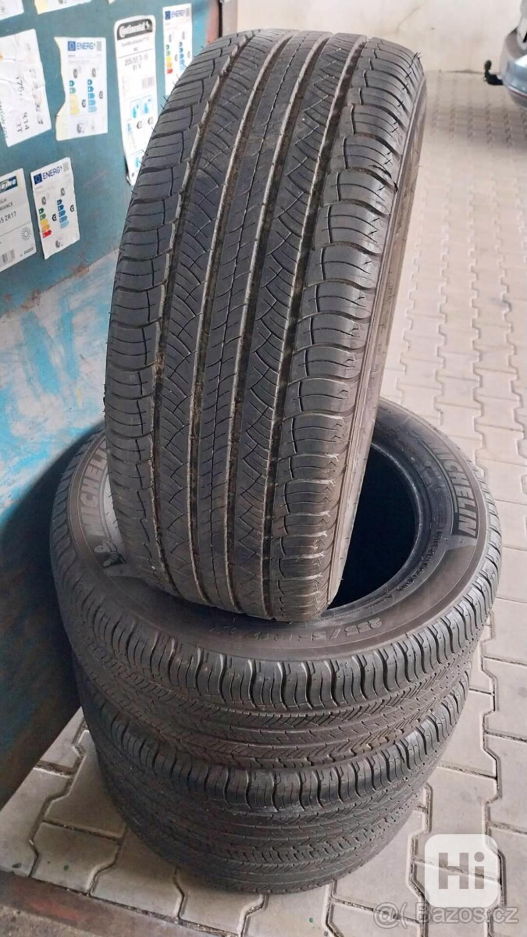 Prodám 4 x letní pneu Michelin 235/55/17 - foto 1