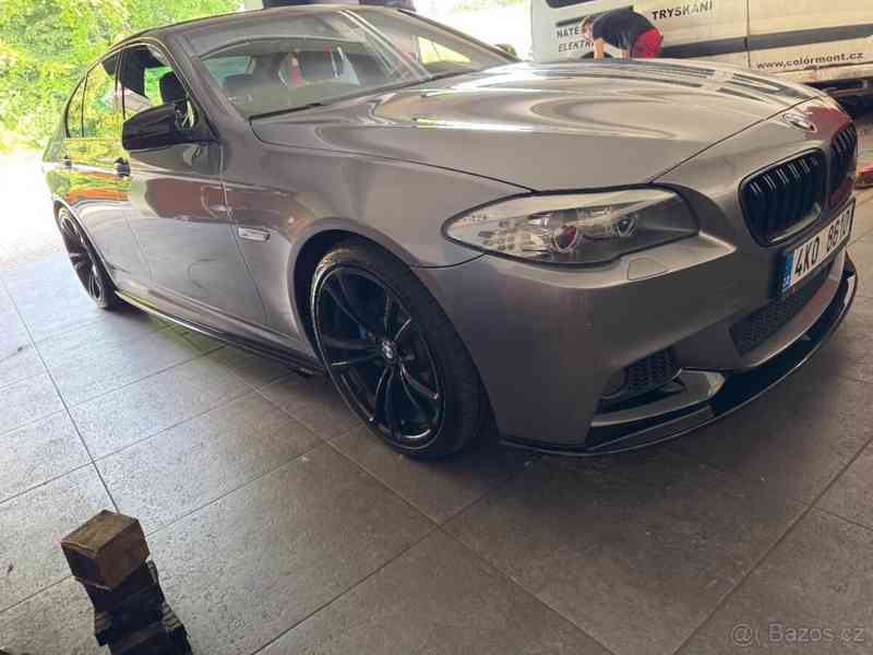 BMW Řada 5 2,0   F10 520D - foto 2