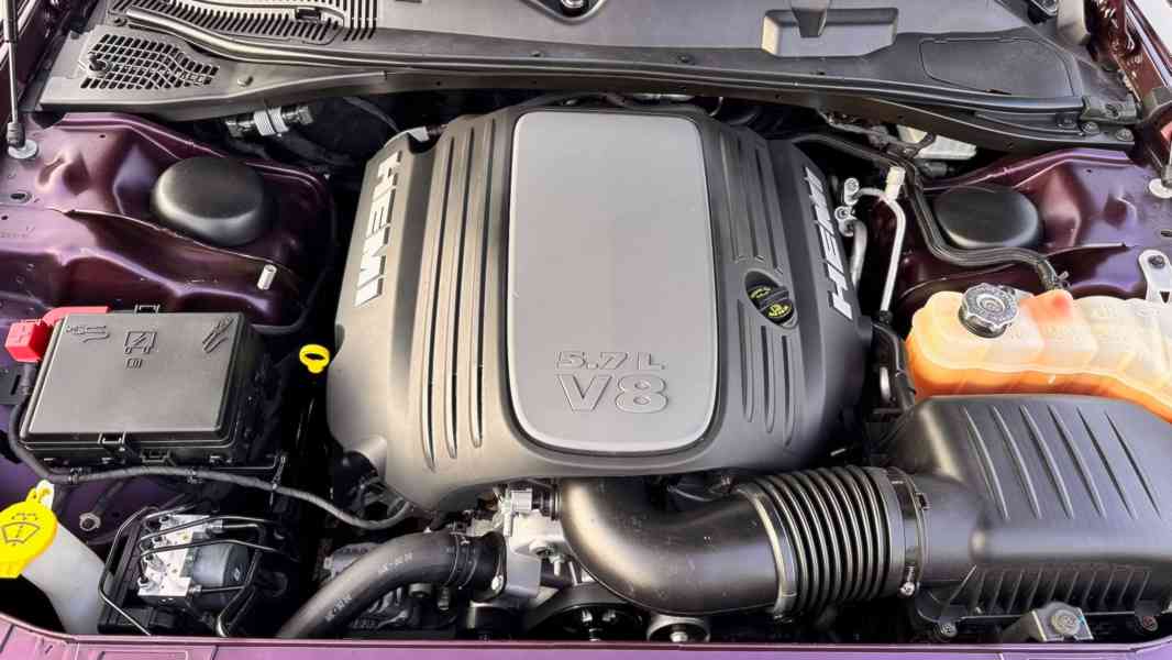 Dodge Challenger V8 5.7 2021 - foto 6