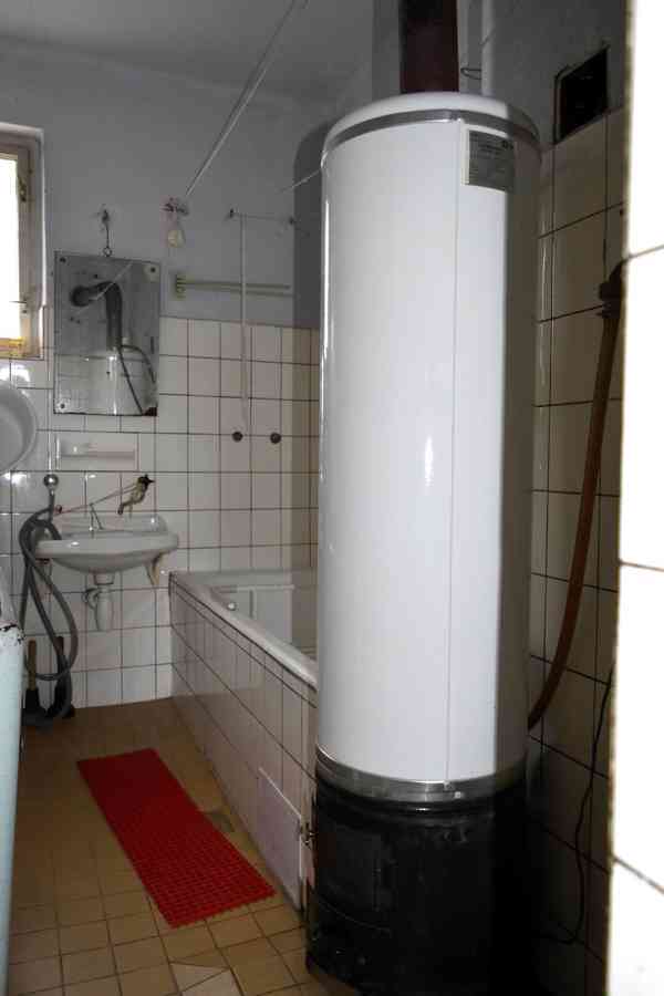 Janov - zemědělská usedlost se stodolou a pozemky 11 612 m2 - foto 21