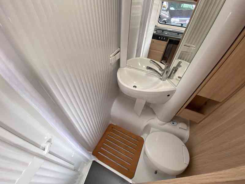 Sunlight V60,2020,140ps,2x klima,kamera,tempo,garaz,pekny - foto 20