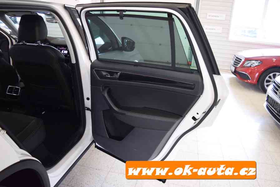 Škoda Kodiaq 2.0 TDI STYLE PLUS 4x4 ACC 2021-DPH - foto 17