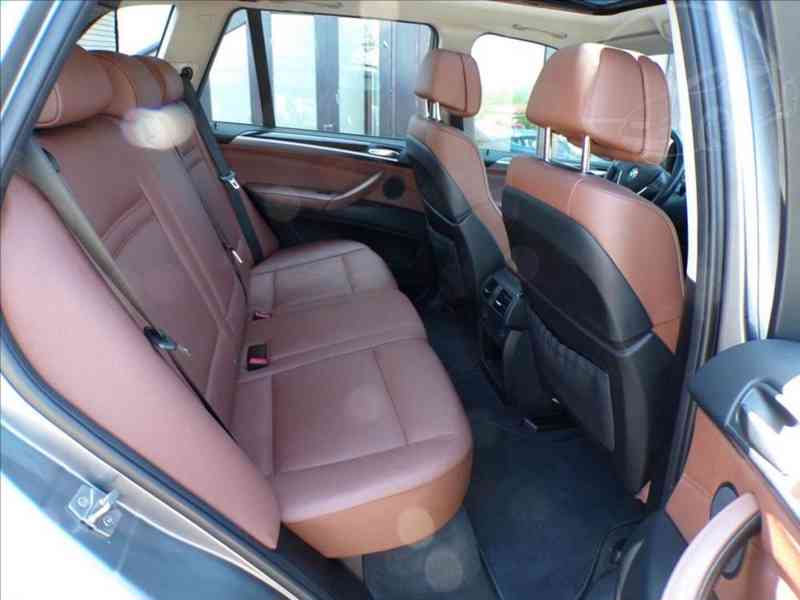 BMW X5 3,0 30D XDRIVE,AUTOMAT,TAŽNÉ ZAŘ. na 3.500 Kg - foto 13