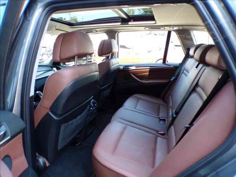 BMW X5 3,0 30D XDRIVE,AUTOMAT,TAŽNÉ ZAŘ. na 3.500 Kg - foto 11