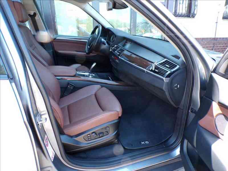 BMW X5 3,0 30D XDRIVE,AUTOMAT,TAŽNÉ ZAŘ. na 3.500 Kg - foto 14