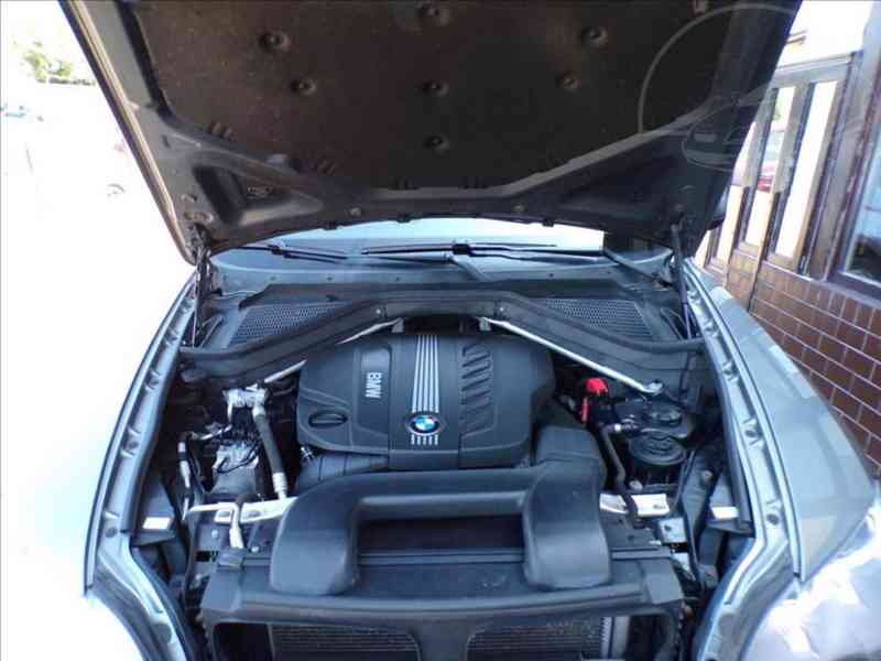 BMW X5 3,0 30D XDRIVE,AUTOMAT,TAŽNÉ ZAŘ. na 3.500 Kg - foto 15