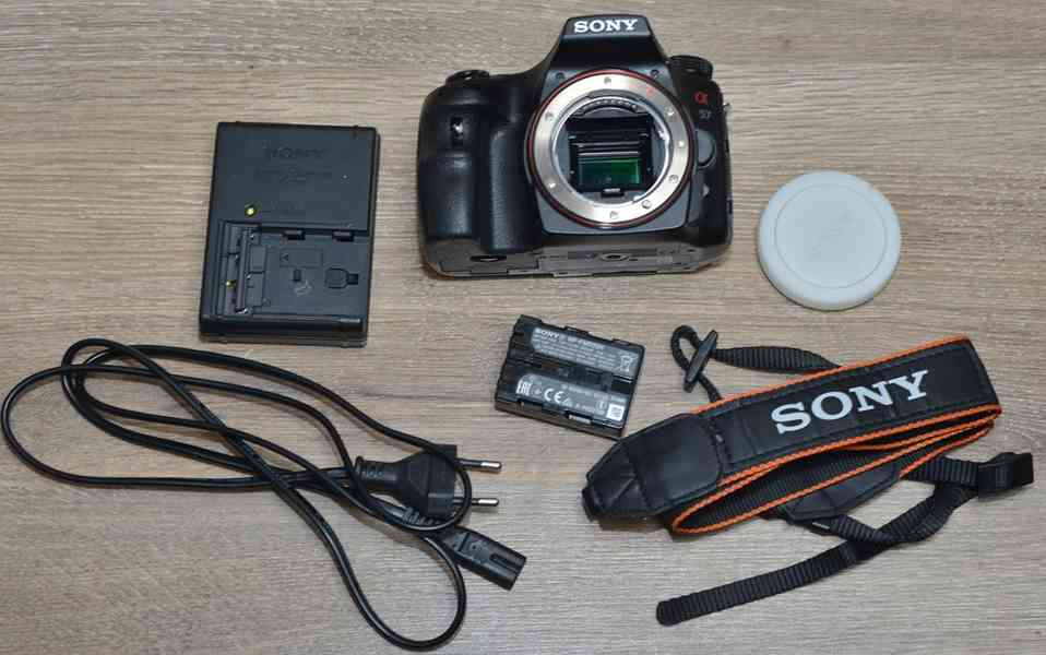 Sony SLT- A57  16,1 MPix*FullHDV*BIONZ** 6600 Exp. - foto 3