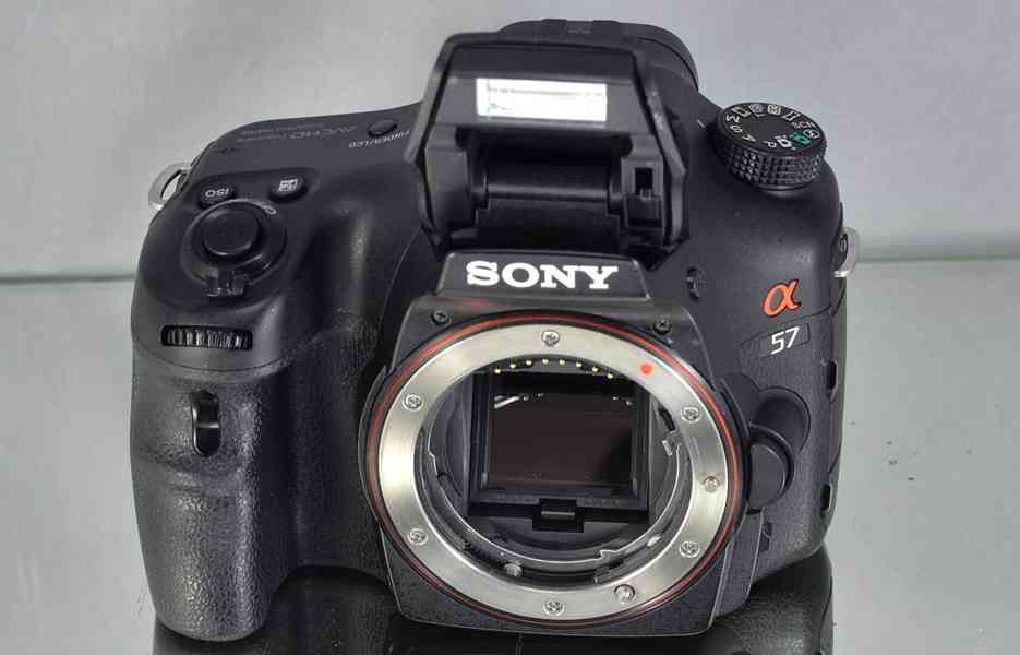 Sony SLT- A57  16,1 MPix*FullHDV*BIONZ** 6600 Exp. - foto 4
