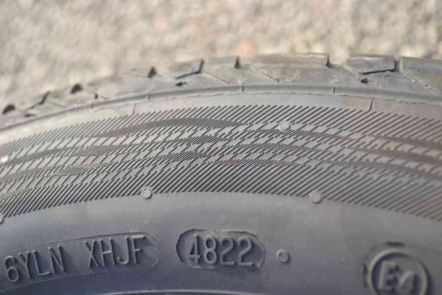 Letní skoro NOVÁ kola Š.Fabia/Roomster/VW Polo-195/55R15. - foto 13