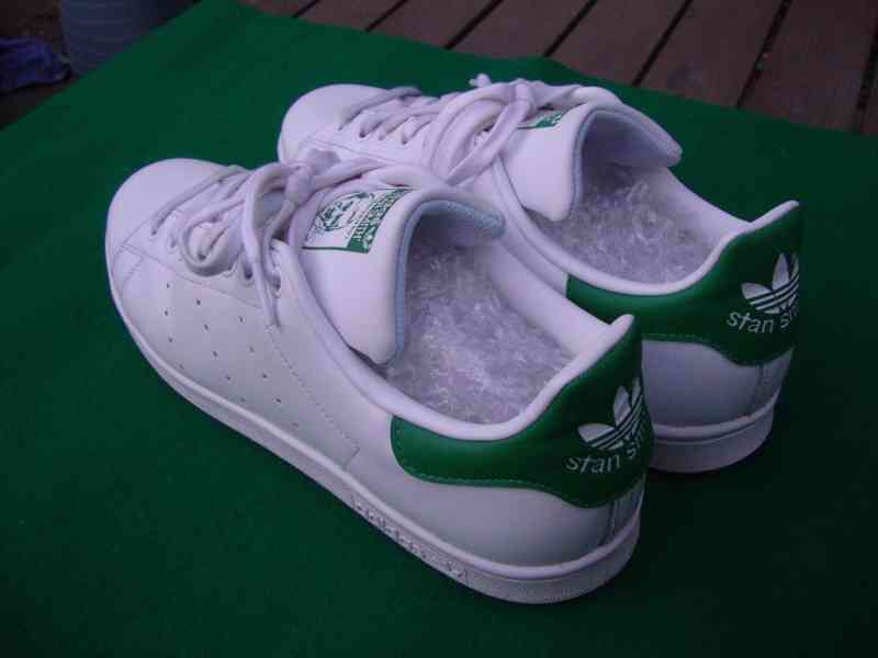 Boty tenisky Adidas bílé STAN SMITH bílé vel.44 pěkný stav - foto 9