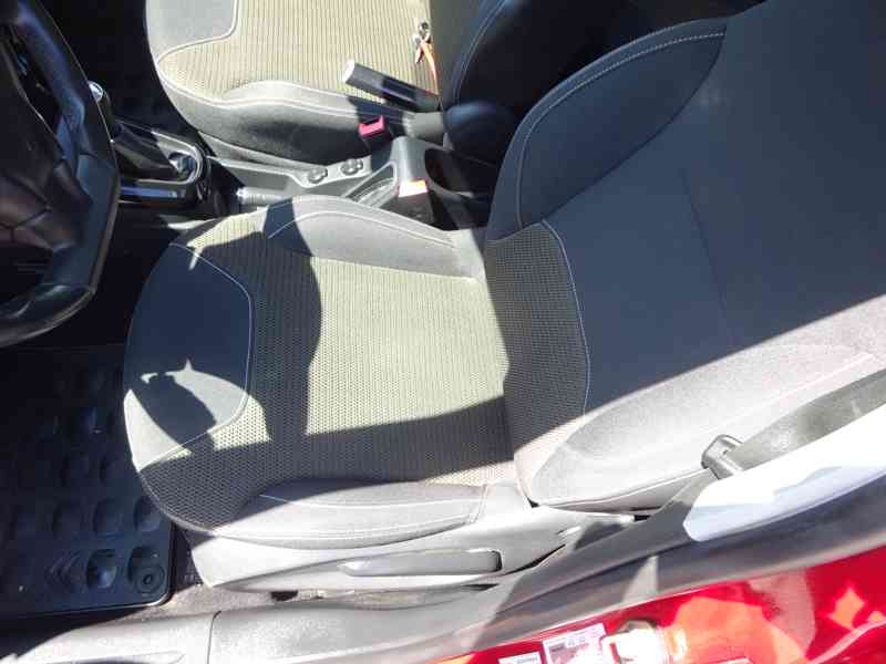 Citroen C 1.4i r.v.2012 (54 kw) Koupeno v ČR - foto 13