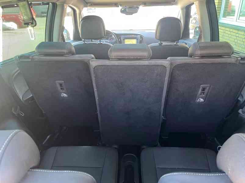 Opel Zafira 1,6i C Business AUT benzín 125kw - foto 11