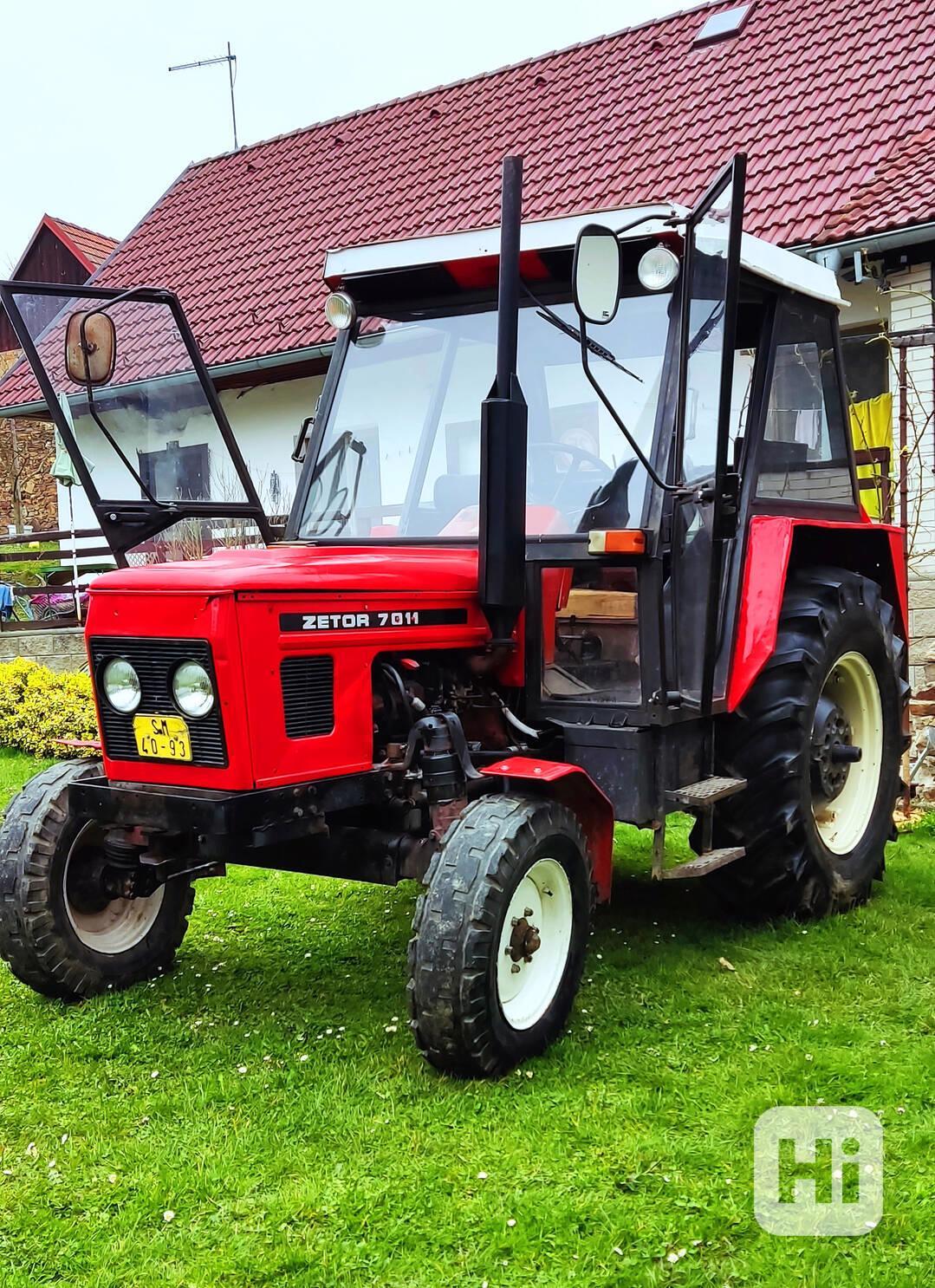 Traktor Zetor 7011 - foto 1