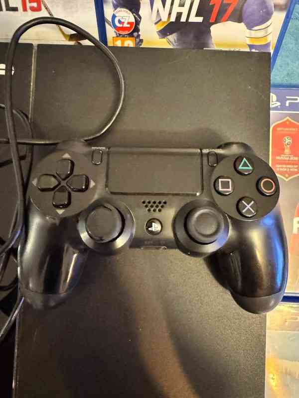 PlayStation ps4 - foto 2