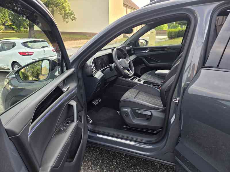 Tiguan R-Line 1,5 eTSI - Stav nového - 12 600Km  - foto 11