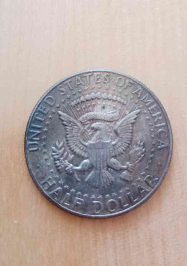 Stříbrný halfdollar - foto 2