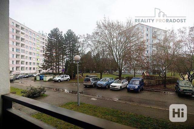 Prodej bytu 4+1, 84 m2, s lodžií a sklepem, ul. Dlouhá, Olomouc - Lazce. - foto 24
