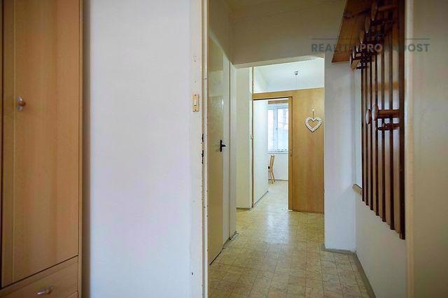 Prodej bytu 4+1, 84 m2, s lodžií a sklepem, ul. Dlouhá, Olomouc - Lazce. - foto 14