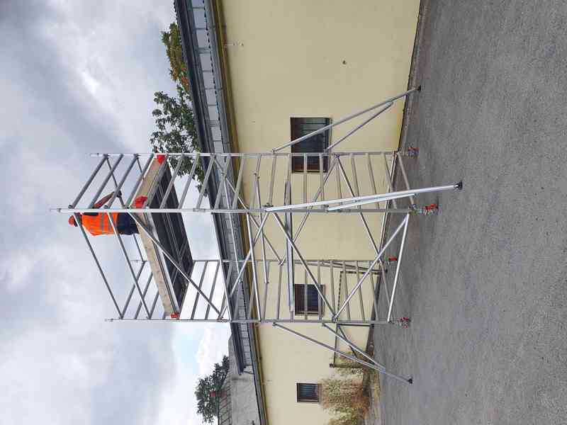 Profesionální hliníkové lešení dle NORMY, Klimatek 145x250,  - foto 3